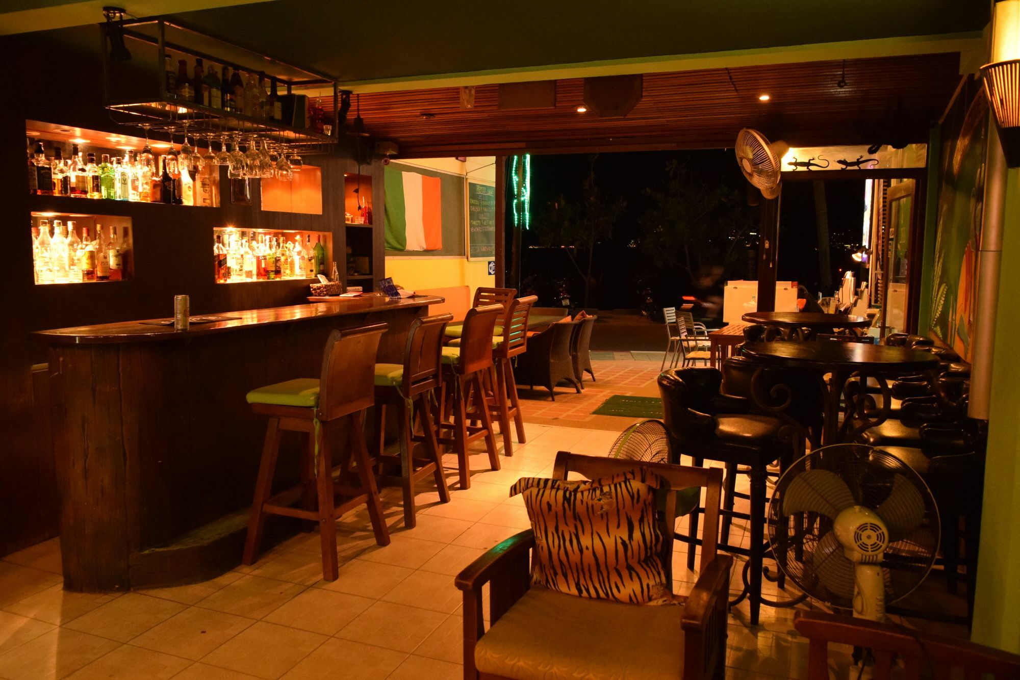 ซีดรีมป่าตอง Apartment Patong ภายนอก รูปภาพ